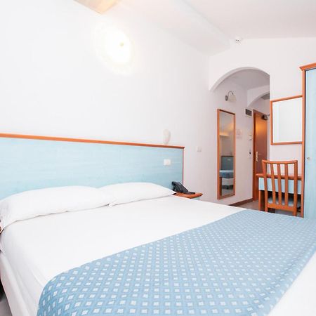בלריה-איגאה מרינה Hotel Brienz מראה חיצוני תמונה